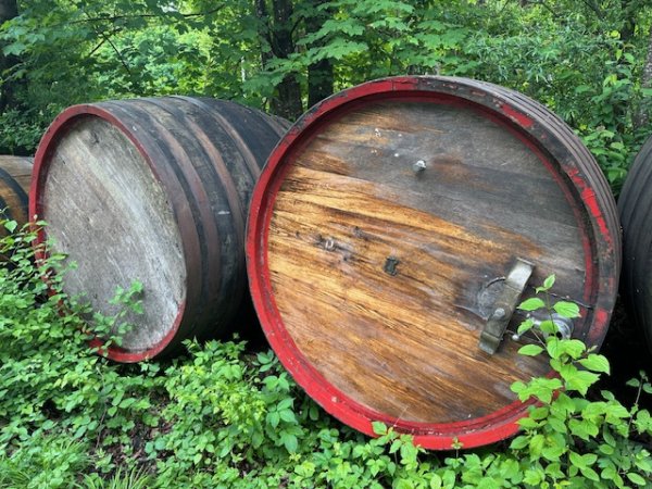 used Wine Barrel old style 3000 Liter